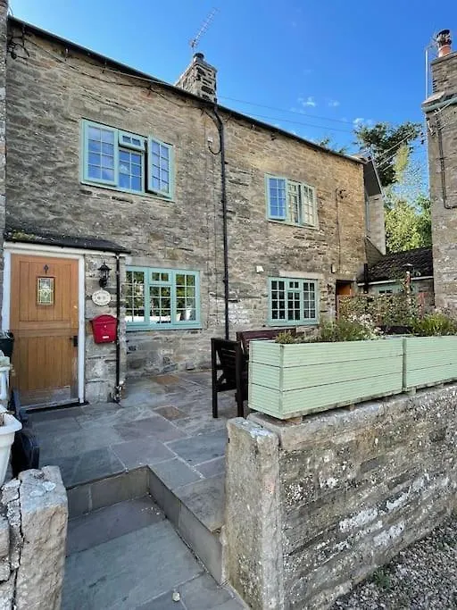 The Cottage Harmby Spennithorne 0*,  United Kingdom